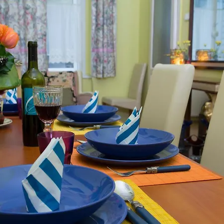 Apartamento Stunning 2 Double Br In The Heart Of